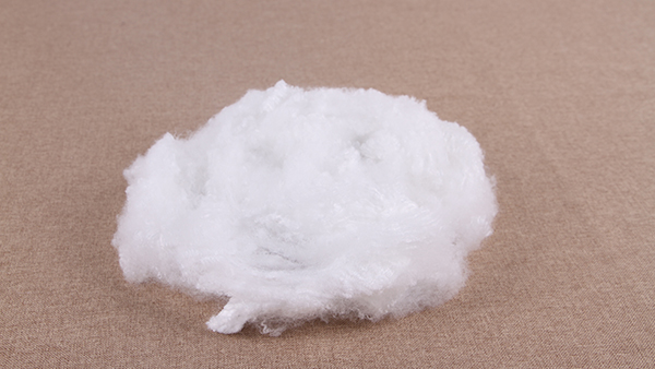 深色細(xì)旦原液著色聚酯短纖維的開發(fā)取得新突破！