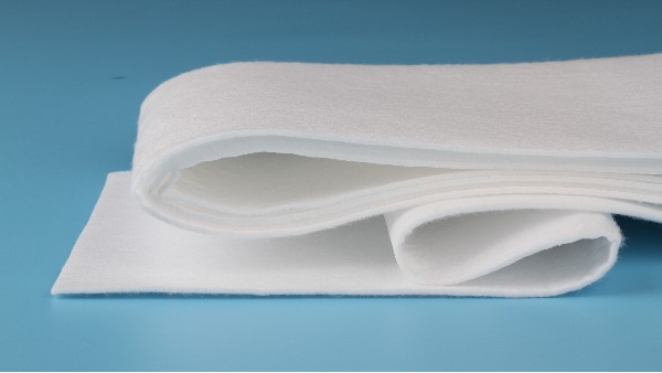 針刺棉廠家智成無紡，專注高品質針刺棉，解決您的生產(chǎn)難題！