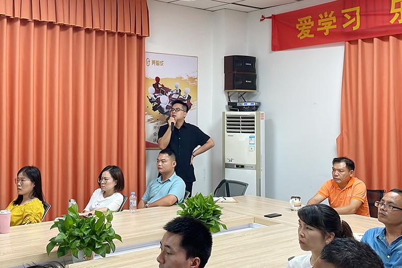 外貿(mào)部黃舟禹