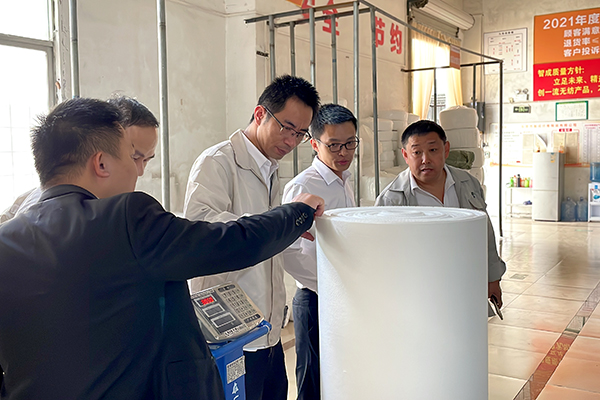 針刺棉車間客戶來(lái)訪2