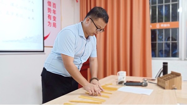 讓青春更精彩-智成纖維第190期讀書(shū)會(huì)