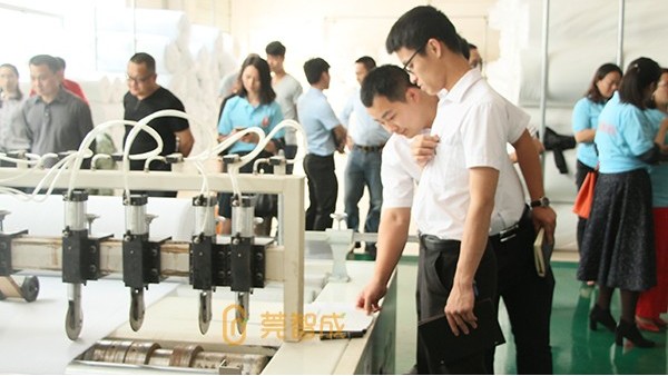 無(wú)膠棉生產(chǎn)廠(chǎng)家