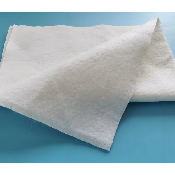 針刺棉廠家-針刺棉在服裝行業(yè)的應用