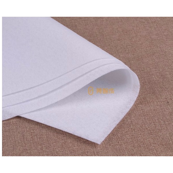 針刺無紡布生產(chǎn)廠家-設(shè)備以及人員配備齊全