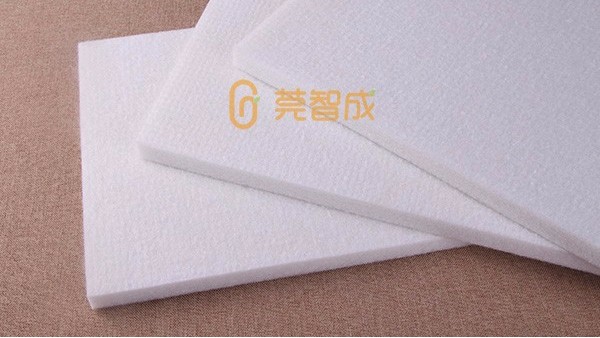 無(wú)膠棉廠家介紹選擇嬰兒床墊的4個(gè)點(diǎn)