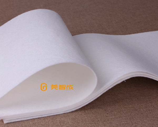 白色針刺無(wú)紡布