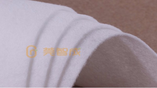 美國(guó)UL工廠認(rèn)證-白色針刺無(wú)紡布廠家