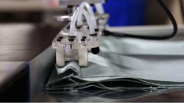 第四屆全國紡織機器人應(yīng)用高峰論壇舉行