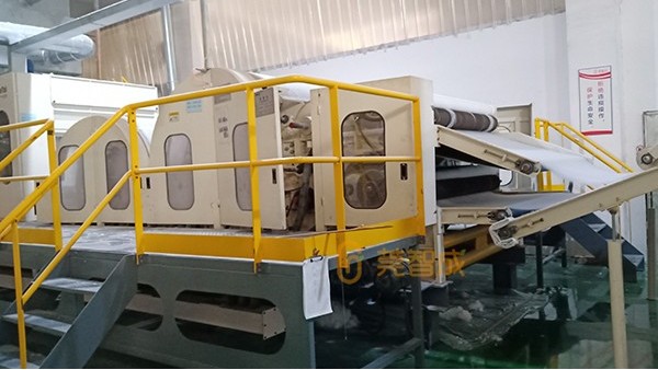 熱風棉新設備引進-東莞智成喜訊連來